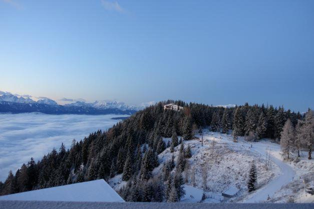 Apartment Weitblick - Almresort Gerlitzen Treffen Exteriör bild